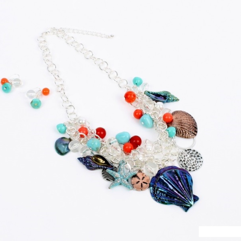Sea Shell Necklace and Earrings Set
